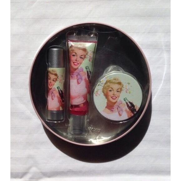 Coca-Cola Cherry Coke Lip Happiness Kit In A Collectable Tin (tin Inside too!) - Picture 4 of 8